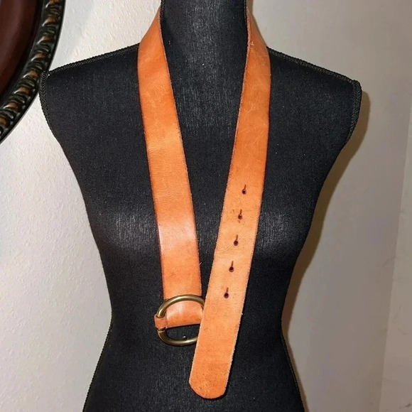 Gap Vintage Tobacco Brown British Distressed Leather
Belt with Brass Buckle XS - Picture 12 of 16